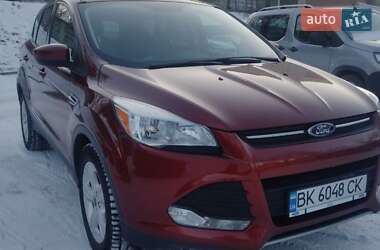 Позашляховик / Кросовер Ford Escape 2015 в Рівному