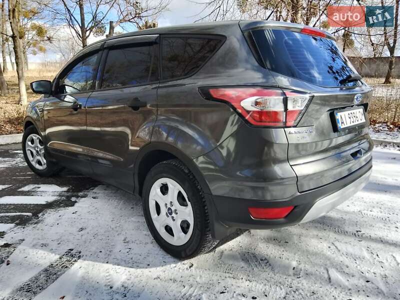 Внедорожник / Кроссовер Ford Escape 2017 в Мироновке