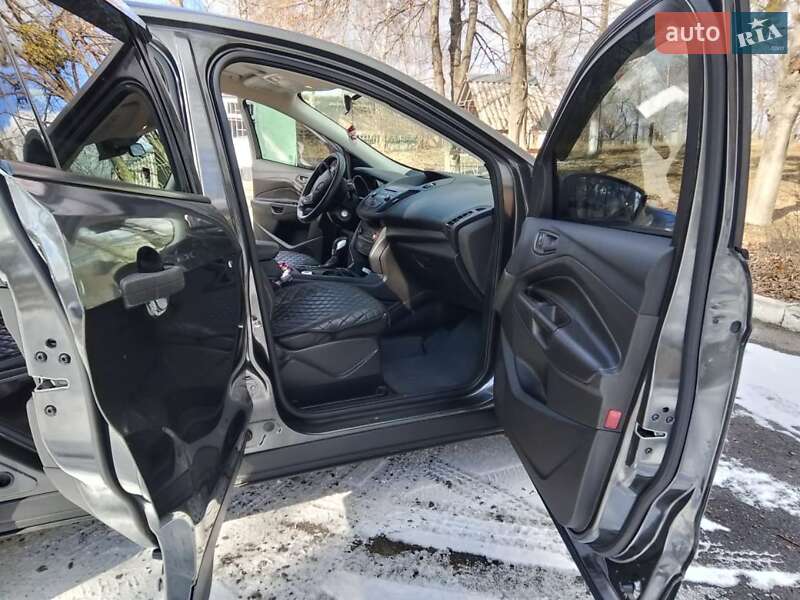 Внедорожник / Кроссовер Ford Escape 2017 в Мироновке