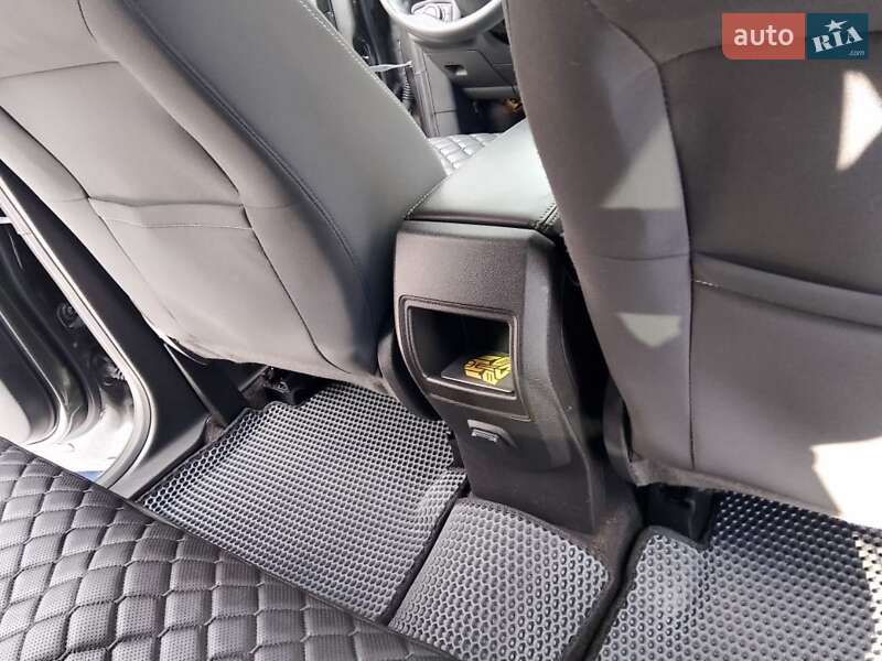 Внедорожник / Кроссовер Ford Escape 2017 в Мироновке