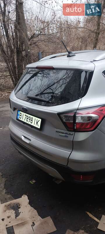 Внедорожник / Кроссовер Ford Escape 2018 в Лубнах