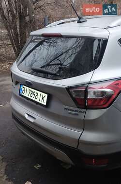 Позашляховик / Кросовер Ford Escape 2018 в Лубнах