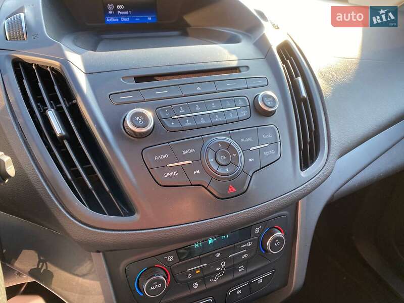 Внедорожник / Кроссовер Ford Escape 2016 в Львове