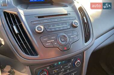 Внедорожник / Кроссовер Ford Escape 2016 в 