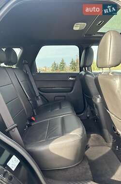 Внедорожник / Кроссовер Ford Escape 2011 в 