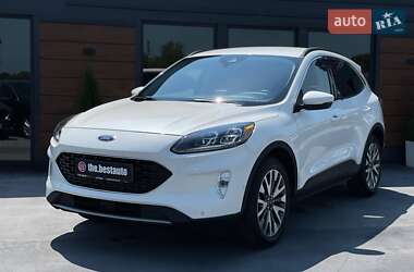Позашляховик / Кросовер Ford Escape 2020 в 