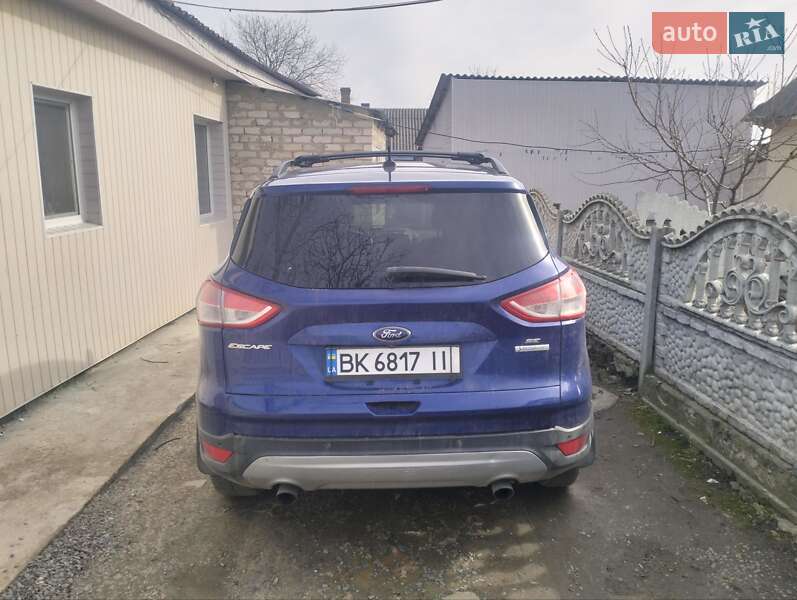 Внедорожник / Кроссовер Ford Escape 2014 в Ровно