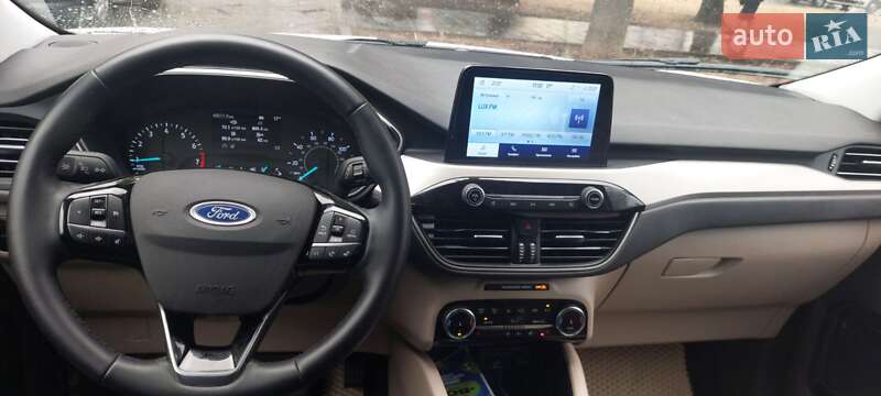 Внедорожник / Кроссовер Ford Escape 2022 в Полтаве