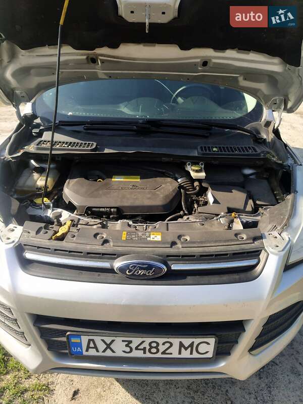 Внедорожник / Кроссовер Ford Escape 2012 в Харькове