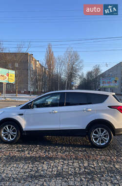 Позашляховик / Кросовер Ford Escape 2019 в Чернігові