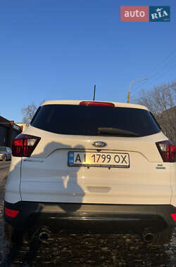 Позашляховик / Кросовер Ford Escape 2019 в Чернігові