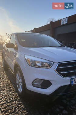 Позашляховик / Кросовер Ford Escape 2019 в Чернігові