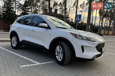 Внедорожник / Кроссовер Ford Escape 2021 в 