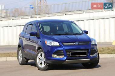 Внедорожник / Кроссовер Ford Escape 2013 в 