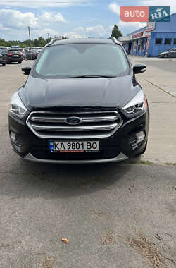 Позашляховик / Кросовер Ford Escape 2017 в Києві