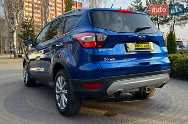 Внедорожник / Кроссовер Ford Escape 2017 в 