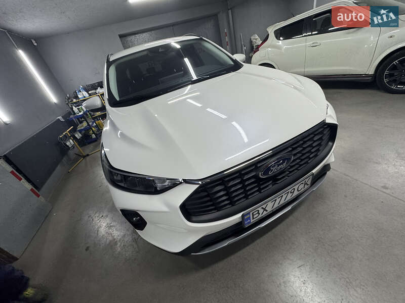 Внедорожник / Кроссовер Ford Escape 2023 в Полонном