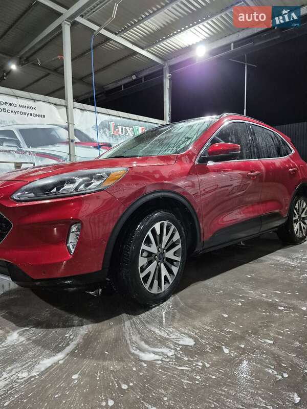 Внедорожник / Кроссовер Ford Escape 2020 в Львове