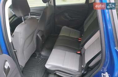 Позашляховик / Кросовер Ford Escape 2019 в 