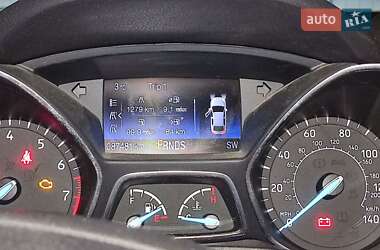 Внедорожник / Кроссовер Ford Escape 2016 в 