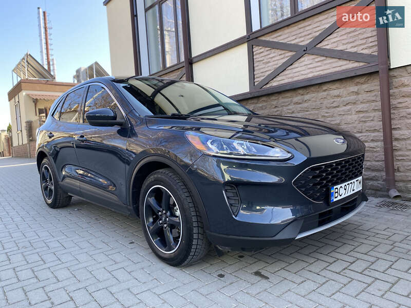 Внедорожник / Кроссовер Ford Escape 2022 в 