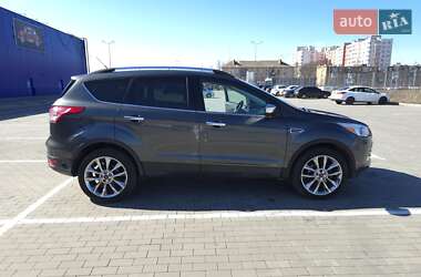 Внедорожник / Кроссовер Ford Escape 2015 в 