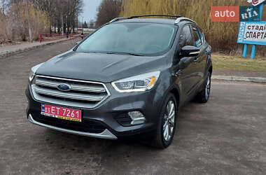 Внедорожник / Кроссовер Ford Escape 2018 в 