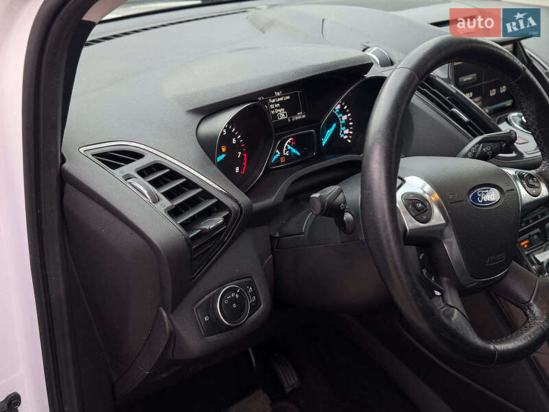 Внедорожник / Кроссовер Ford Escape 2015 в Виннице