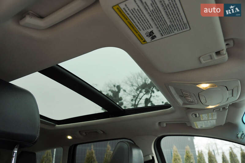 Внедорожник / Кроссовер Ford Escape 2015 в Каменец-Подольском