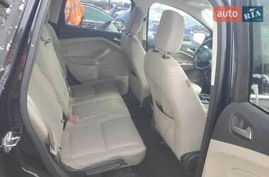 Позашляховик / Кросовер Ford Escape 2018 в 