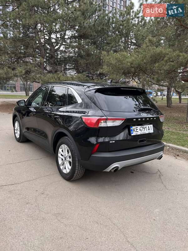Внедорожник / Кроссовер Ford Escape 2021 в Днепре фото 9 Внедорожник / Кроссовер Ford Escape 2021 в Днепре