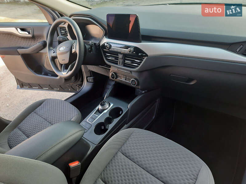 Внедорожник / Кроссовер Ford Escape 2020 в Запорожье