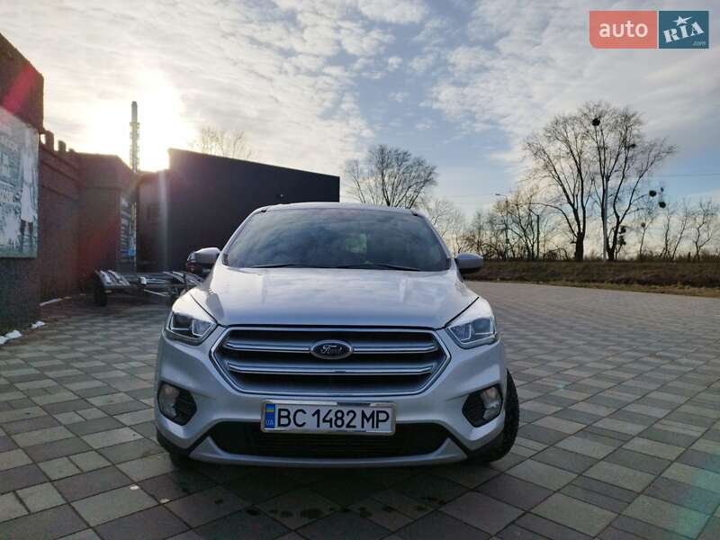 Внедорожник / Кроссовер Ford Escape 2017 в Самборе