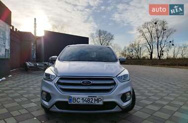 Позашляховик / Кросовер Ford Escape 2017 в 