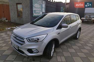 Позашляховик / Кросовер Ford Escape 2017 в 