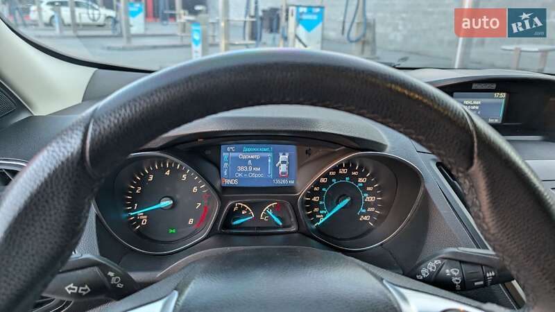 Позашляховик / Кросовер Ford Escape 2015 в Рівному
