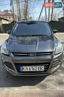 Внедорожник / Кроссовер Ford Escape 2016 в 