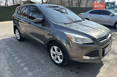 Внедорожник / Кроссовер Ford Escape 2016 в 