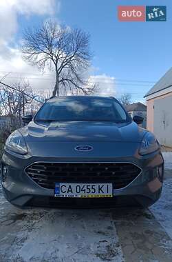 Внедорожник / Кроссовер Ford Escape 2021 в 