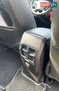 Внедорожник / Кроссовер Ford Escape 2012 в 