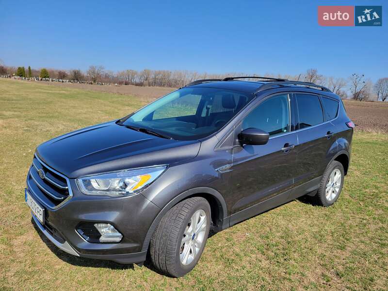Внедорожник / Кроссовер Ford Escape 2017 в Киеве