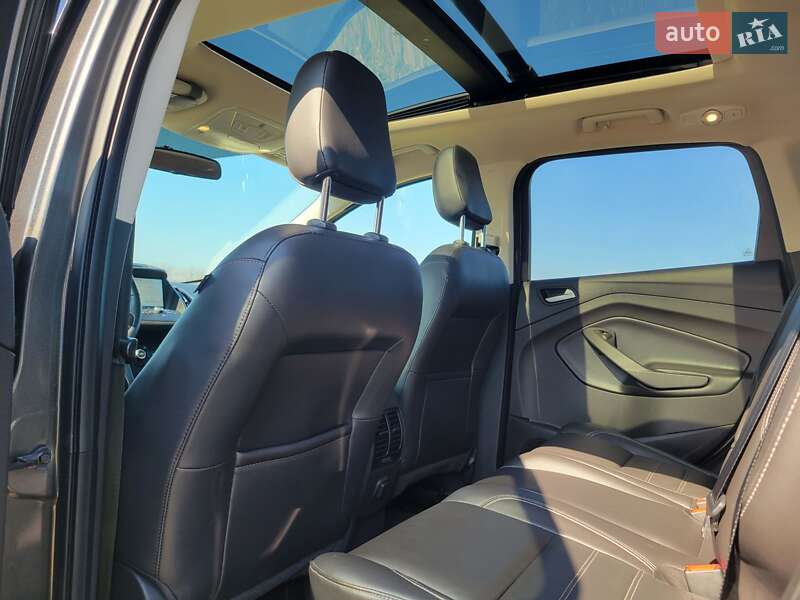 Внедорожник / Кроссовер Ford Escape 2017 в Киеве