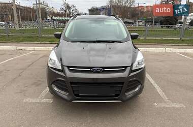Внедорожник / Кроссовер Ford Escape 2014 в 