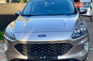 Внедорожник / Кроссовер Ford Escape 2020 в 