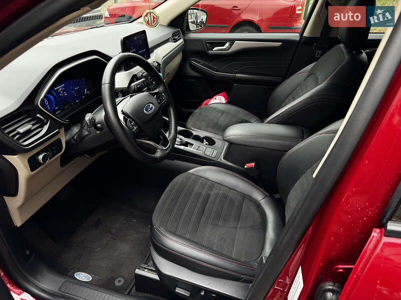 Позашляховик / Кросовер Ford Escape 2019 в Львові