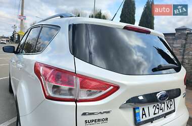 Внедорожник / Кроссовер Ford Escape 2013 в 