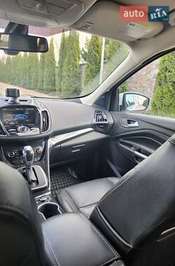 Внедорожник / Кроссовер Ford Escape 2013 в 
