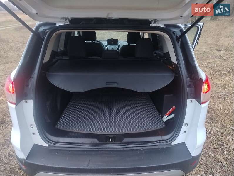 Внедорожник / Кроссовер Ford Escape 2014 в Чернигове