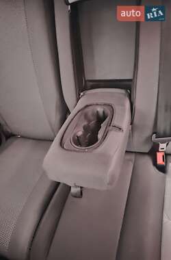 Внедорожник / Кроссовер Ford Escape 2014 в 