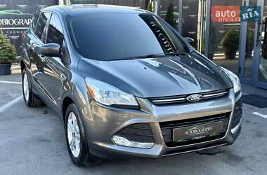 Внедорожник / Кроссовер Ford Escape 2015 в 